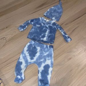 Baby noomie tie dye kimono, pant and hat set
